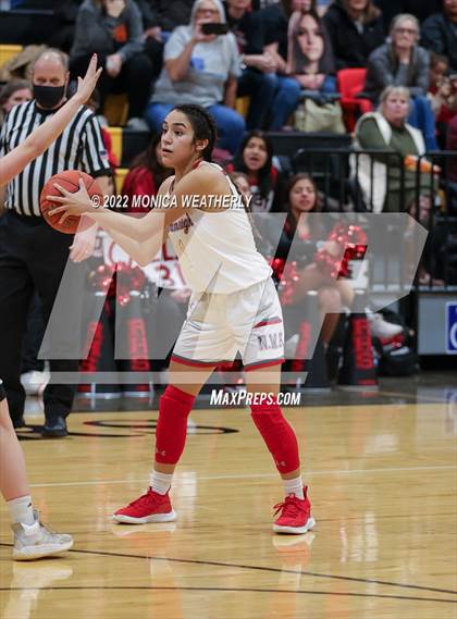 Thumbnail 3 in Roby vs Hermleigh (UIL 1A Area Playoff) photogallery.
