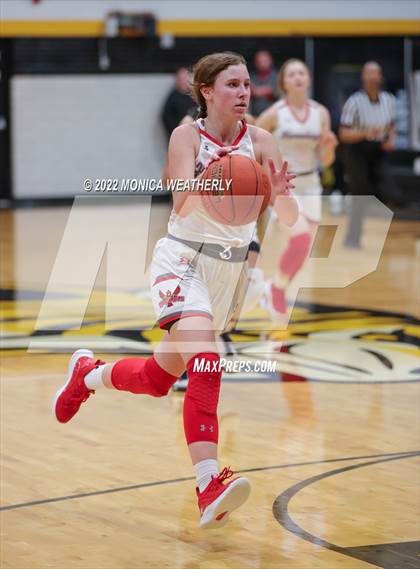 Thumbnail 3 in Roby vs Hermleigh (UIL 1A Area Playoff) photogallery.