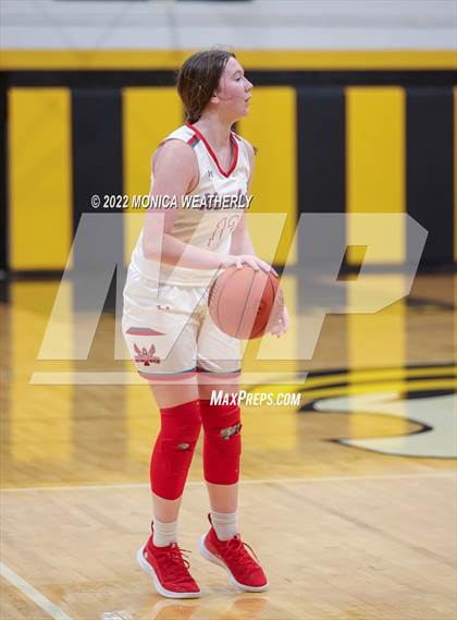 Thumbnail 1 in Roby vs Hermleigh (UIL 1A Area Playoff) photogallery.