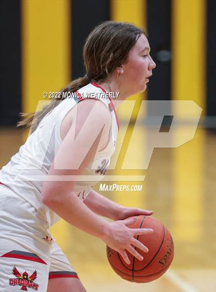 Thumbnail 3 in Roby vs Hermleigh (UIL 1A Area Playoff) photogallery.
