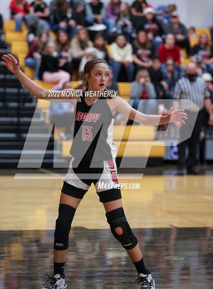 Thumbnail 1 in Roby vs Hermleigh (UIL 1A Area Playoff) photogallery.