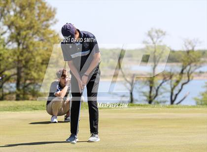 Thumbnail 3 in Raytown South @ Oak Park photogallery.