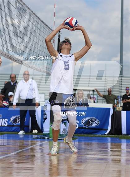 Thumbnail 1 in Hamburg @ Frontier (Stadium Series) photogallery.