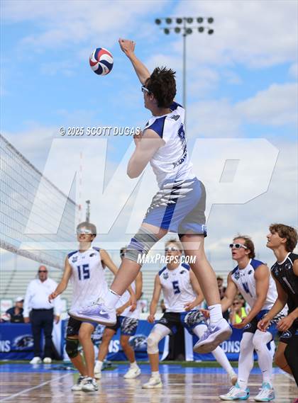 Thumbnail 2 in Hamburg @ Frontier (Stadium Series) photogallery.