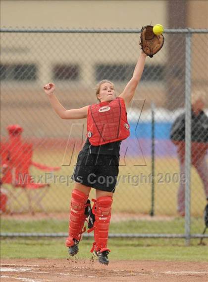 Thumbnail 1 in S. S. Seward vs. Afton (NYSPHSAA Class D Semifinal) photogallery.
