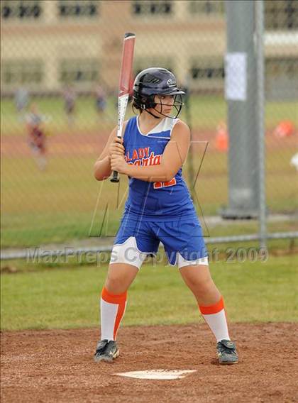 Thumbnail 3 in S. S. Seward vs. Afton (NYSPHSAA Class D Semifinal) photogallery.