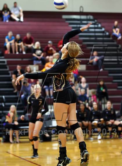 Thumbnail 1 in Vandegrift @ Rouse photogallery.