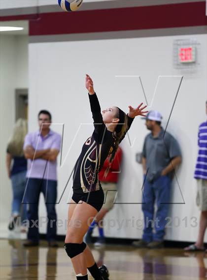 Thumbnail 2 in Vandegrift @ Rouse photogallery.