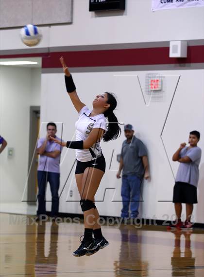 Thumbnail 3 in Vandegrift @ Rouse photogallery.
