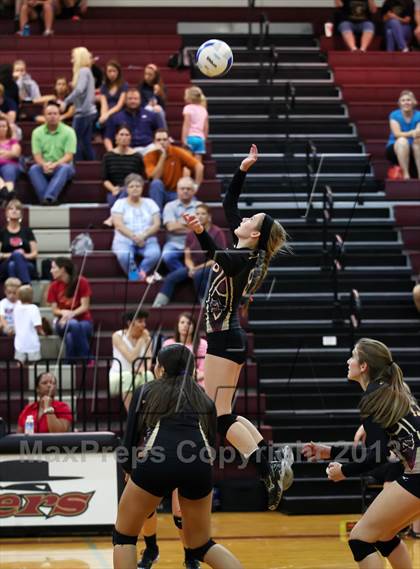 Thumbnail 1 in Vandegrift @ Rouse photogallery.