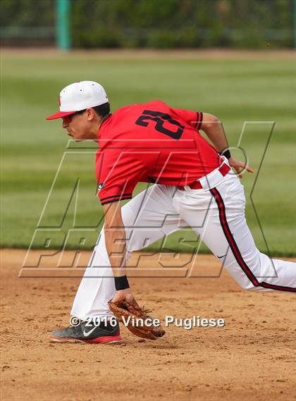 Thumbnail 1 in Notre Dame (SO) @ Harvard-Westlake photogallery.