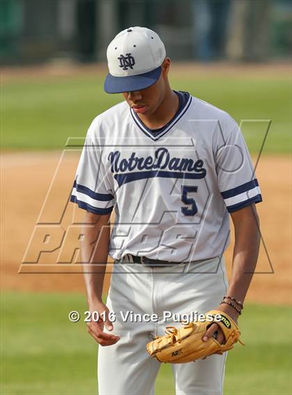 Thumbnail 1 in Notre Dame (SO) @ Harvard-Westlake photogallery.