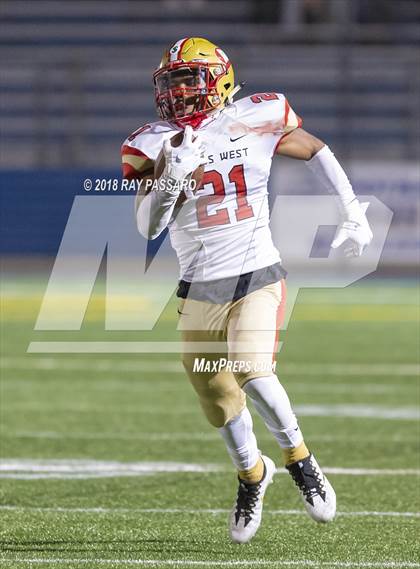 Thumbnail 2 in Plainedge vs. Half Hollow Hills West (Long Island Class III Championship) photogallery.