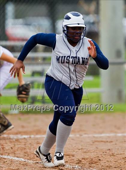 Thumbnail 1 in Lamar Consolidated vs Galveston Ball (1st Capitol Classic) photogallery.