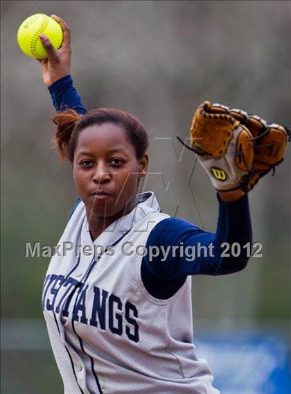 Thumbnail 2 in Lamar Consolidated vs Galveston Ball (1st Capitol Classic) photogallery.