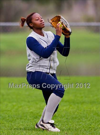 Thumbnail 2 in Lamar Consolidated vs Galveston Ball (1st Capitol Classic) photogallery.