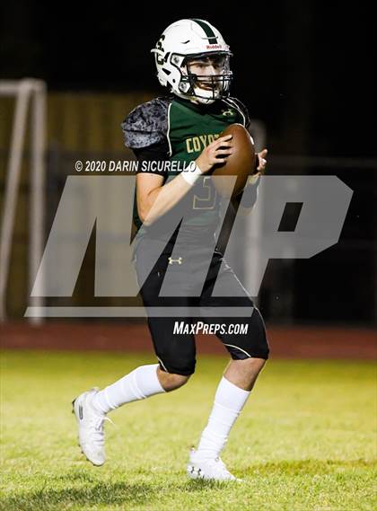 Thumbnail 2 in Skyline vs Boulder Creek photogallery.