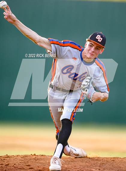 Thumbnail 2 in Grand Oaks @ Oak Ridge photogallery.