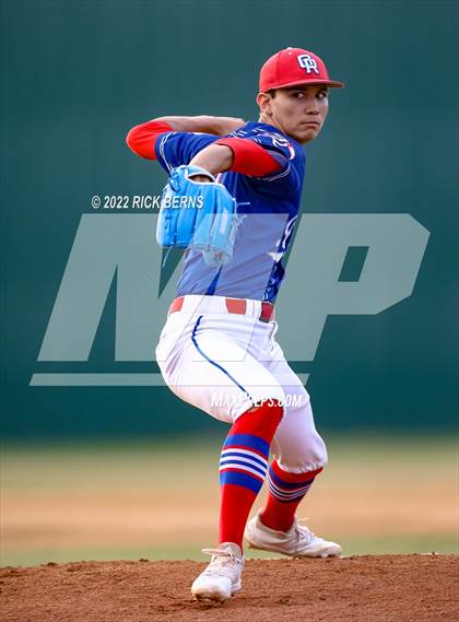 Thumbnail 3 in Grand Oaks @ Oak Ridge photogallery.