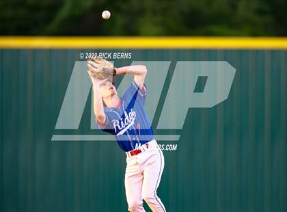 Thumbnail 2 in Grand Oaks @ Oak Ridge photogallery.