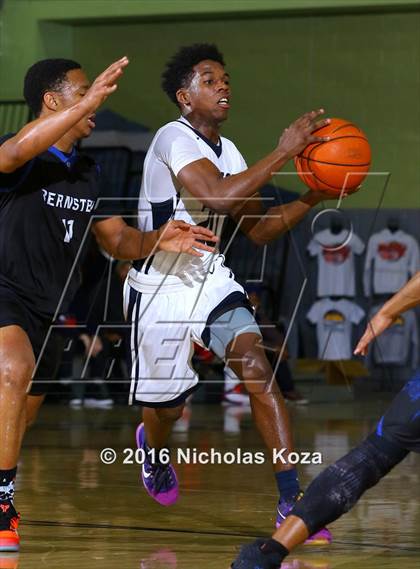 Thumbnail 1 in Bernstein vs. Venice (CIF LA City Section D2 Final) photogallery.