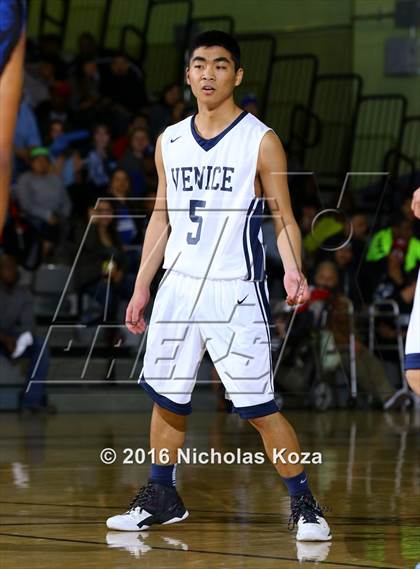 Thumbnail 1 in Bernstein vs. Venice (CIF LA City Section D2 Final) photogallery.