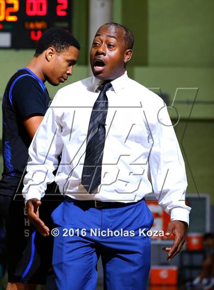 Thumbnail 3 in Bernstein vs. Venice (CIF LA City Section D2 Final) photogallery.