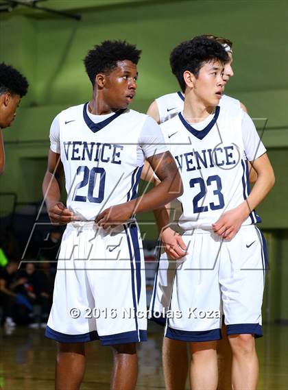 Thumbnail 2 in Bernstein vs. Venice (CIF LA City Section D2 Final) photogallery.
