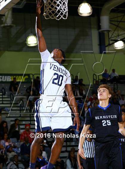 Thumbnail 3 in Bernstein vs. Venice (CIF LA City Section D2 Final) photogallery.