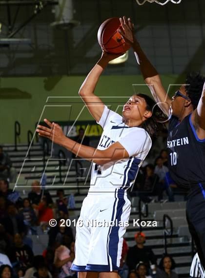 Thumbnail 3 in Bernstein vs. Venice (CIF LA City Section D2 Final) photogallery.