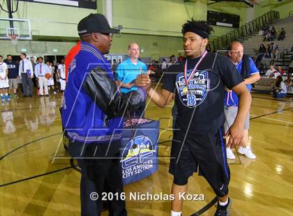 Thumbnail 2 in Bernstein vs. Venice (CIF LA City Section D2 Final) photogallery.