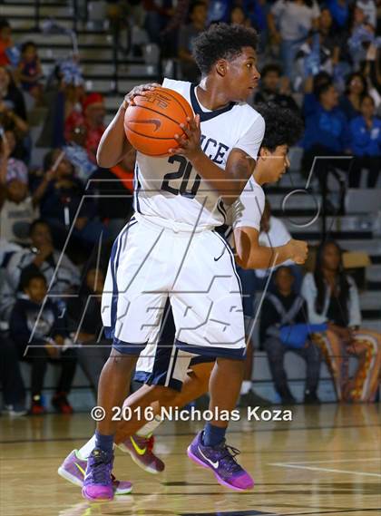 Thumbnail 2 in Bernstein vs. Venice (CIF LA City Section D2 Final) photogallery.