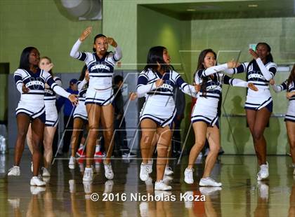 Thumbnail 3 in Bernstein vs. Venice (CIF LA City Section D2 Final) photogallery.