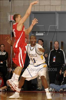 Thumbnail 2 in Mater Dei vs. Farragut (Nike Extravaganza) photogallery.