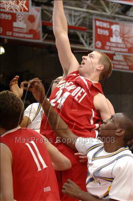 Thumbnail 3 in Mater Dei vs. Farragut (Nike Extravaganza) photogallery.