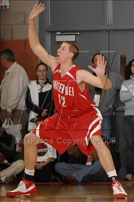 Thumbnail 3 in Mater Dei vs. Farragut (Nike Extravaganza) photogallery.