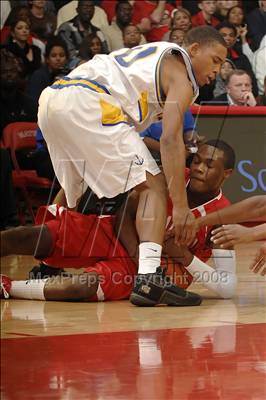 Thumbnail 2 in Mater Dei vs. Farragut (Nike Extravaganza) photogallery.