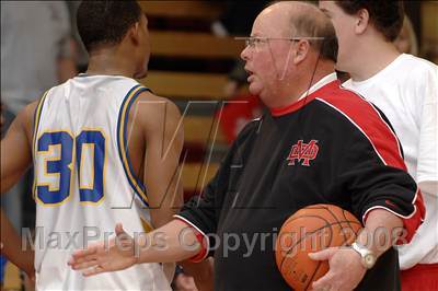 Thumbnail 3 in Mater Dei vs. Farragut (Nike Extravaganza) photogallery.