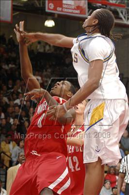 Thumbnail 3 in Mater Dei vs. Farragut (Nike Extravaganza) photogallery.