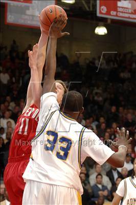 Thumbnail 3 in Mater Dei vs. Farragut (Nike Extravaganza) photogallery.