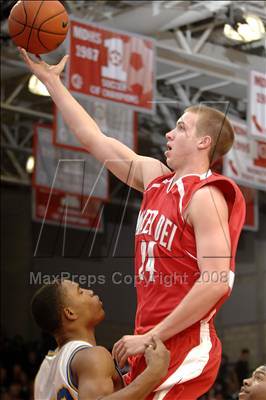 Thumbnail 3 in Mater Dei vs. Farragut (Nike Extravaganza) photogallery.