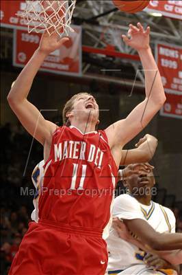 Thumbnail 1 in Mater Dei vs. Farragut (Nike Extravaganza) photogallery.