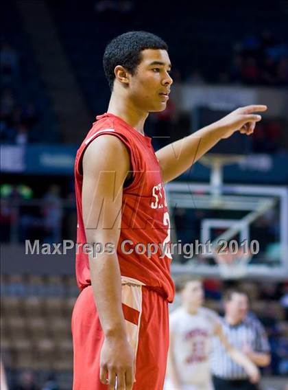 Thumbnail 1 in St. John's Shrewsbury vs Central Catholic (MIAA Division 1 Final) photogallery.