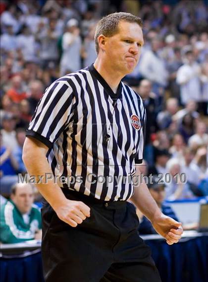 Thumbnail 2 in St. John's Shrewsbury vs Central Catholic (MIAA Division 1 Final) photogallery.