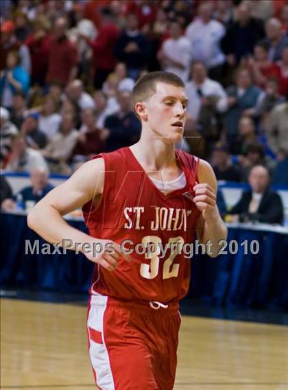 Thumbnail 2 in St. John's Shrewsbury vs Central Catholic (MIAA Division 1 Final) photogallery.