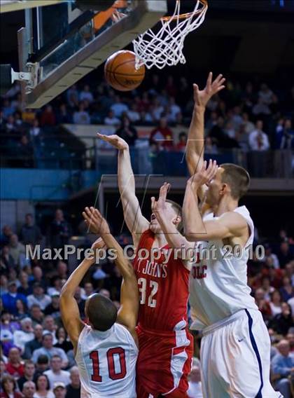 Thumbnail 1 in St. John's Shrewsbury vs Central Catholic (MIAA Division 1 Final) photogallery.