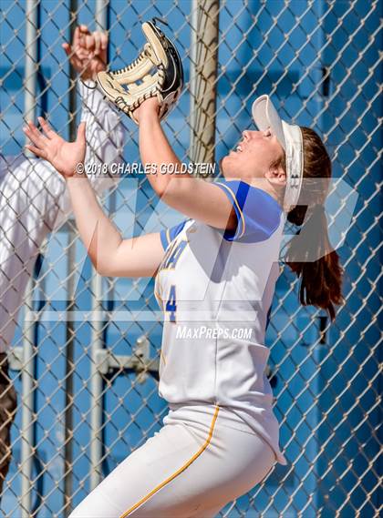 Thumbnail 2 in Calabasas @ Agoura photogallery.
