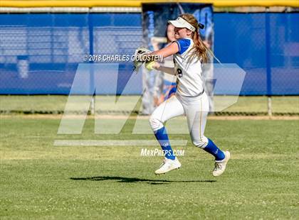 Thumbnail 2 in Calabasas @ Agoura photogallery.