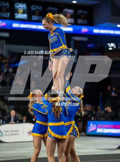 Thumbnail 2 in Robinson (VHSL Class 6 Final) photogallery.