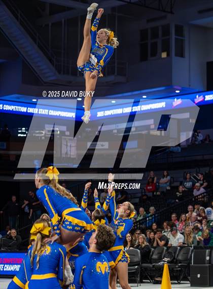 Thumbnail 2 in Robinson (VHSL Class 6 Final) photogallery.